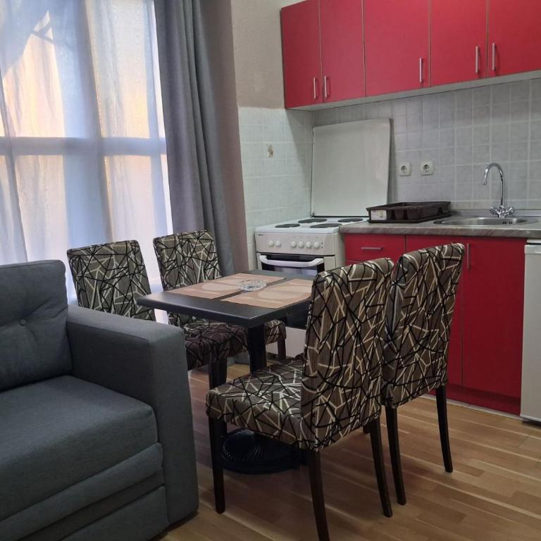 Apartmani Jaz 24 - Apartman s 1 Spavaćom Sobom i Balkonom - 1