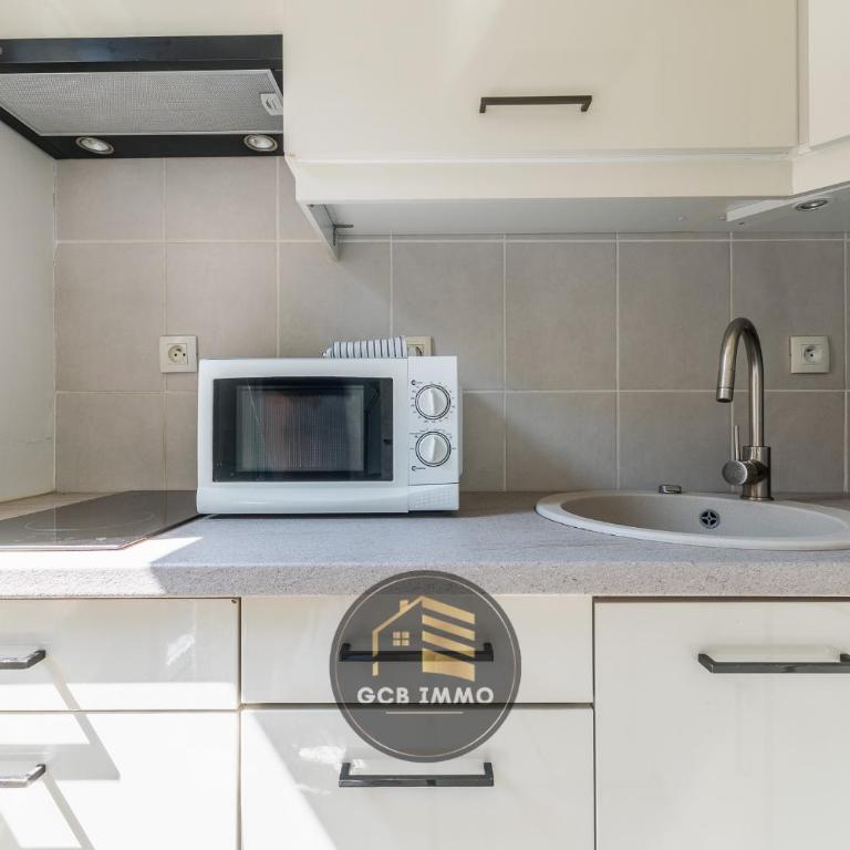 Le Cocon - 4 personnes et Parking Privé Gratuit - Studio avec Balcon - 12