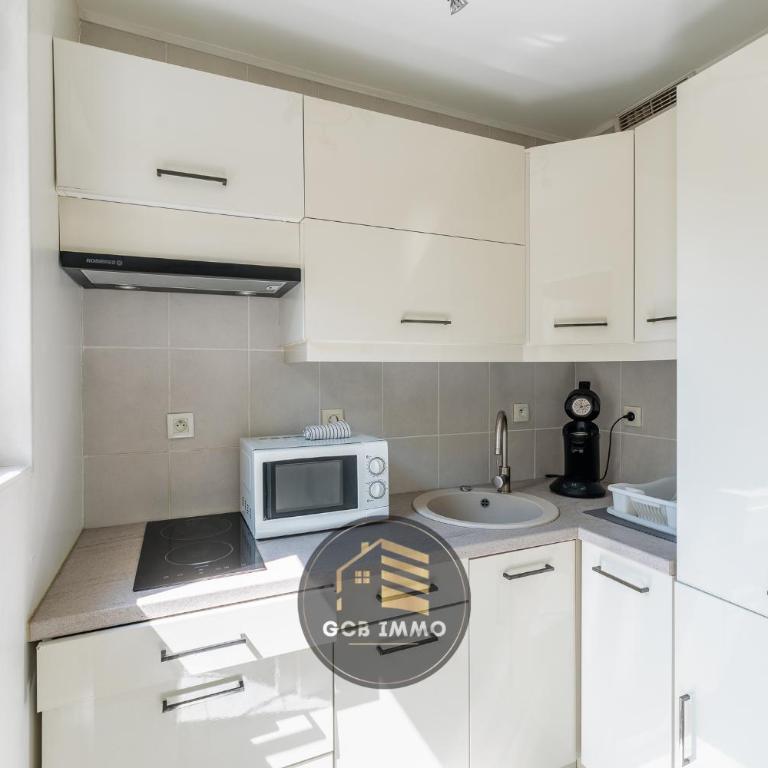Le Cocon - 4 personnes et Parking Privé Gratuit - Studio avec Balcon - 13