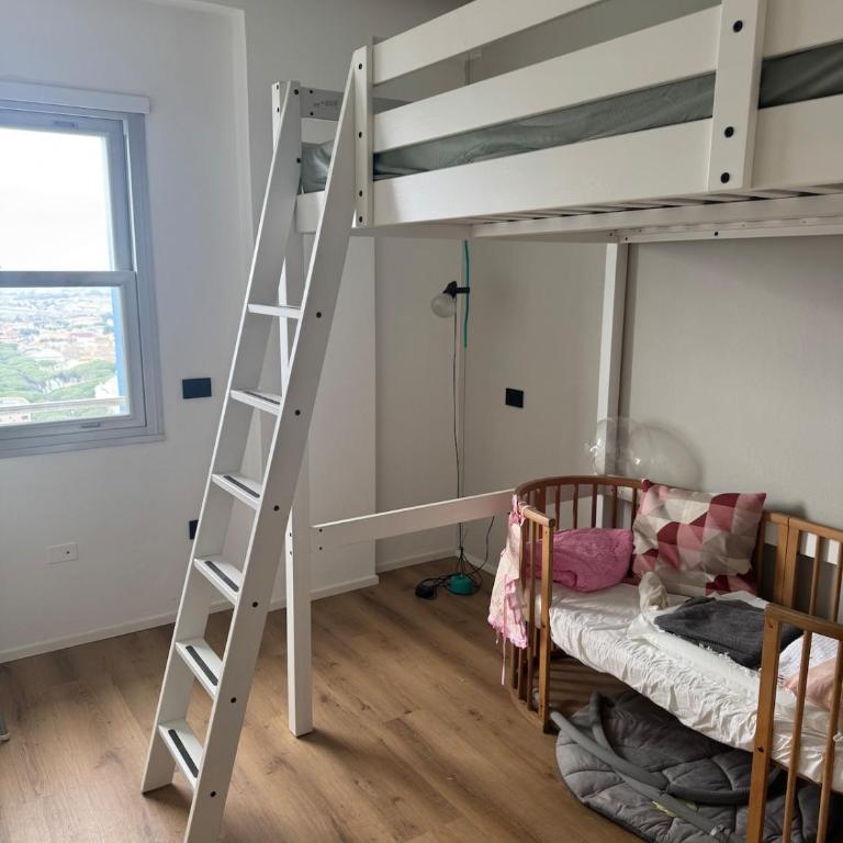 Window overlooking the sea on the 20th floor - Appartamento con 2 Camere da Letto - 11