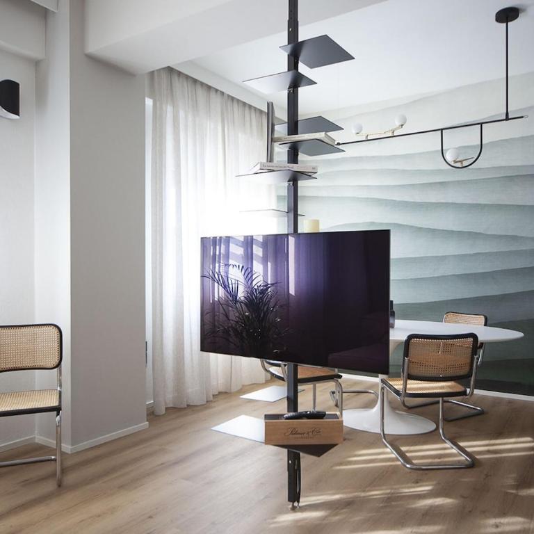 Window overlooking the sea on the 20th floor - Appartamento con 2 Camere da Letto - 16