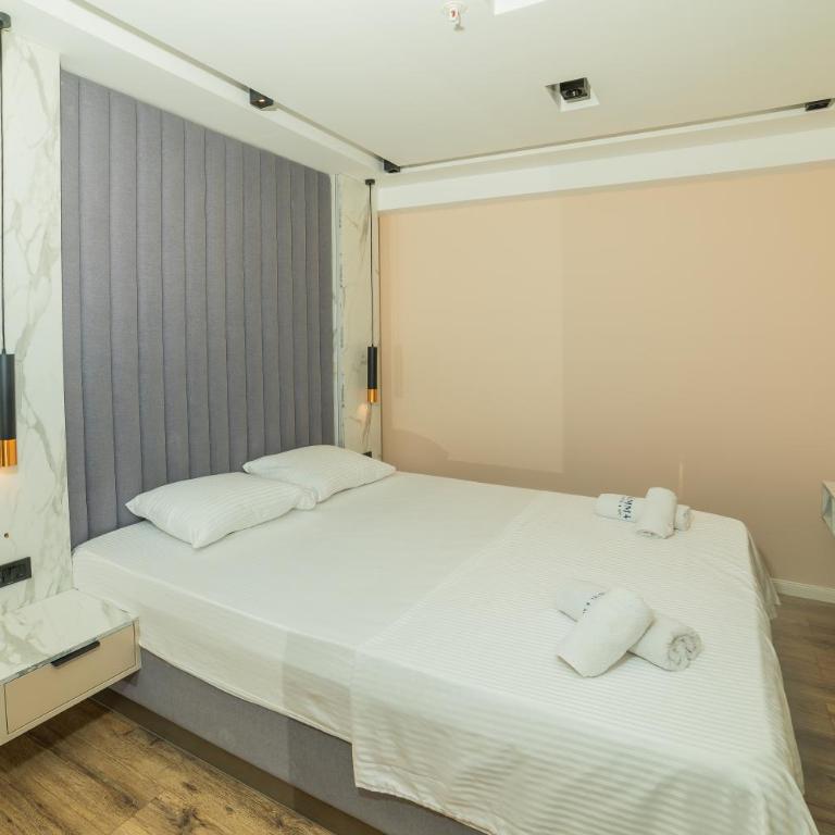 Hotel Umma - Apartman s 1 Spavaćom Sobom i Balkonom - 12