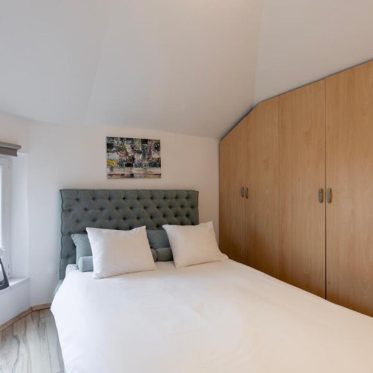 Emi Quiet & Cozy Stay - One-Bedroom Apartment - 28