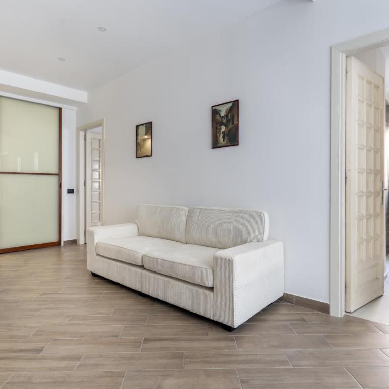 Villa Sandoval - Large Double or Twin Room - 13