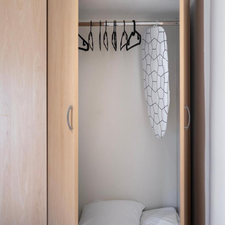 Emi Quiet & Cozy Stay - One-Bedroom Apartment - 43