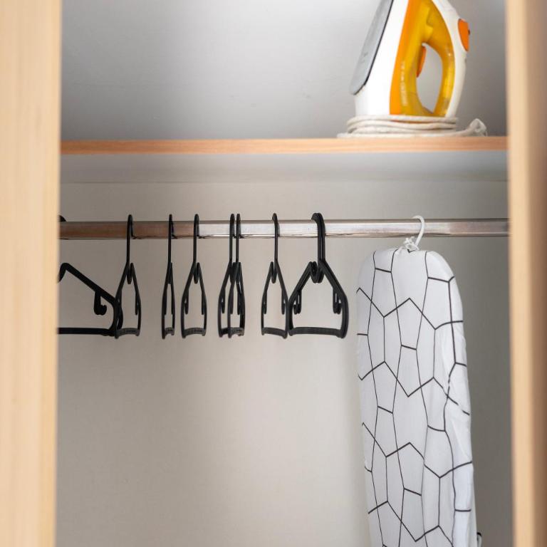 Emi Quiet & Cozy Stay - One-Bedroom Apartment - 44