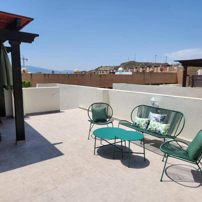 Ático Boutique con Piscina privada en el Solárium y Diseño Natural - Apartamento de 2 dormitorios - 74