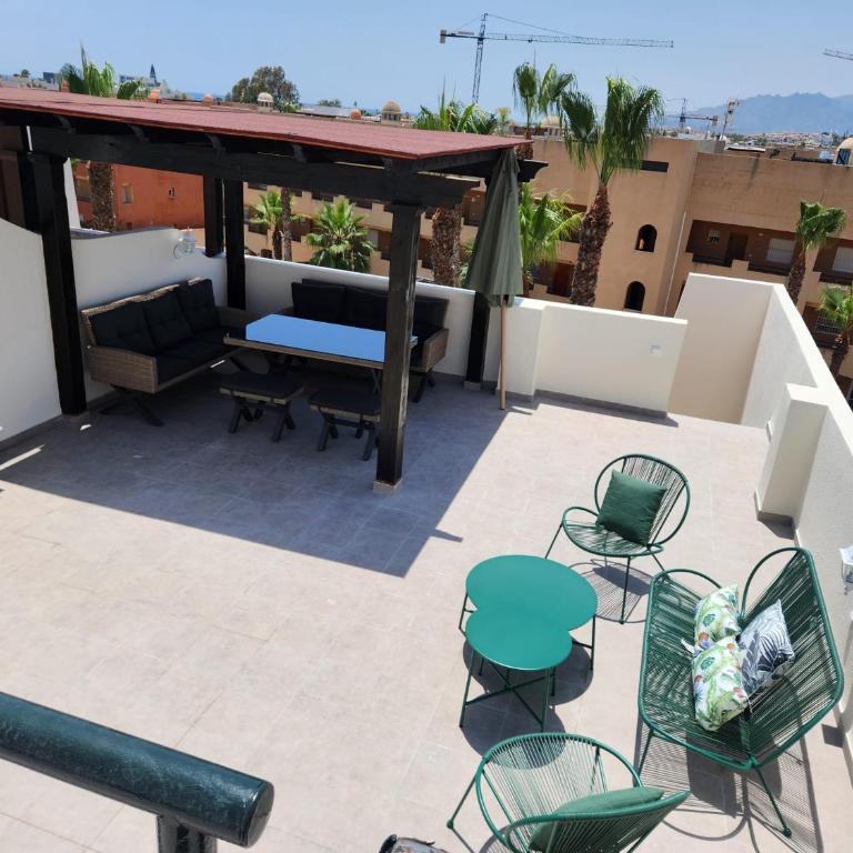 Ático Boutique con Piscina privada en el Solárium y Diseño Natural - Apartamento de 2 dormitorios - 75