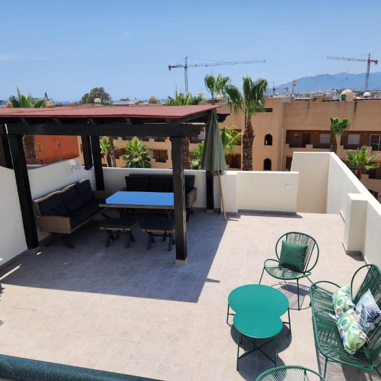 Ático Boutique con Piscina privada en el Solárium y Diseño Natural - Apartamento de 2 dormitorios - 2