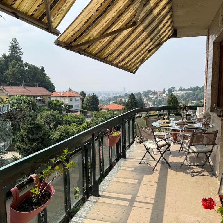 LUX Apt - 2Bedr with View and Parking - Two-Bedroom Apartment - 1