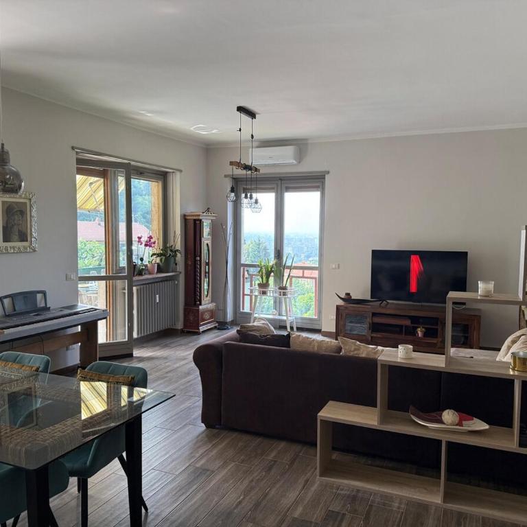 LUX Apt - 2Bedr with View and Parking - Two-Bedroom Apartment - 3