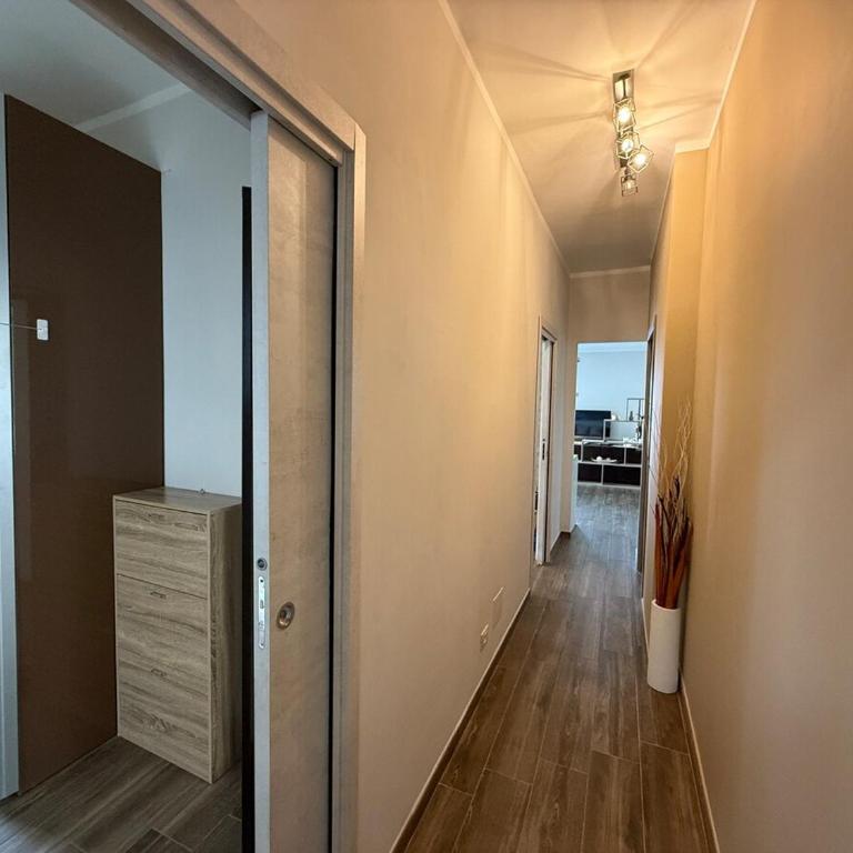 LUX Apt - 2Bedr with View and Parking - Two-Bedroom Apartment - 16