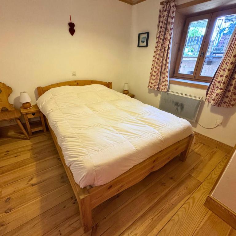Chalet Confort 4 Ch, 3 SDB, Proche 3 Vallées, Wifi Gratuit - FR-1-452-58 - Appartement 4 Chambres - 7