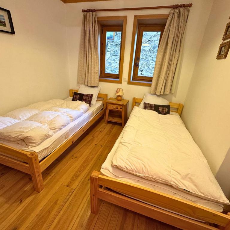Chalet Confort 4 Ch, 3 SDB, Proche 3 Vallées, Wifi Gratuit - FR-1-452-58 - Appartement 4 Chambres - 10