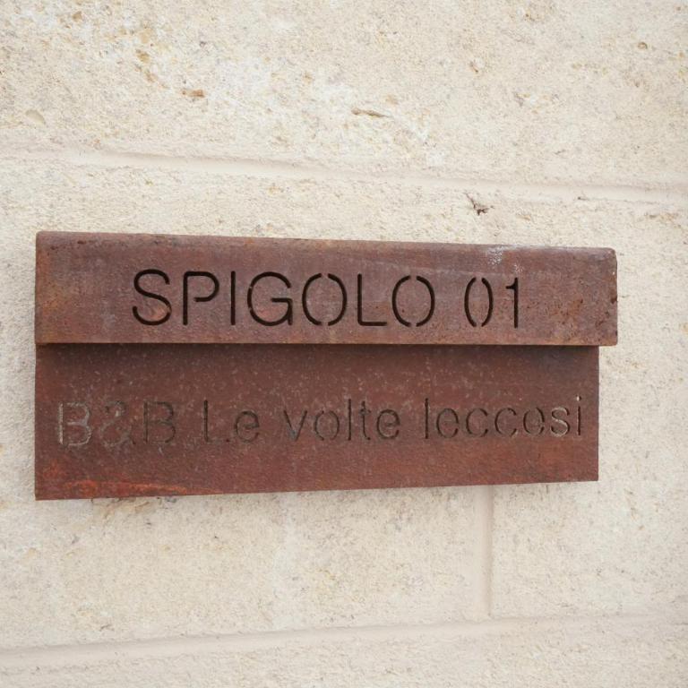 B&B Le volte leccesi - Triple Room with Private Bathroom - 8