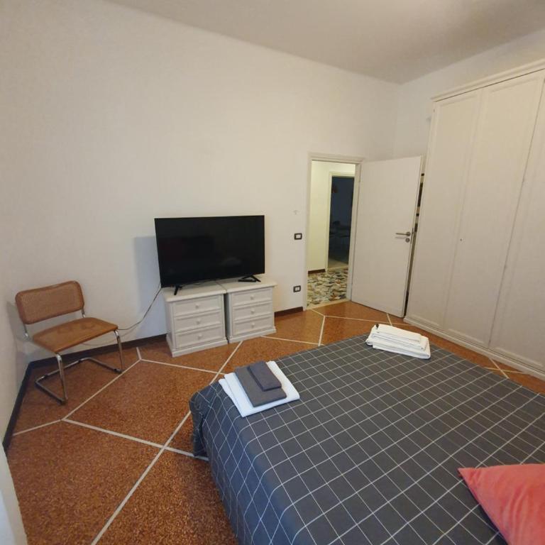 Spacious three-room apartment in Saragozza - One-Bedroom Apartment - 6