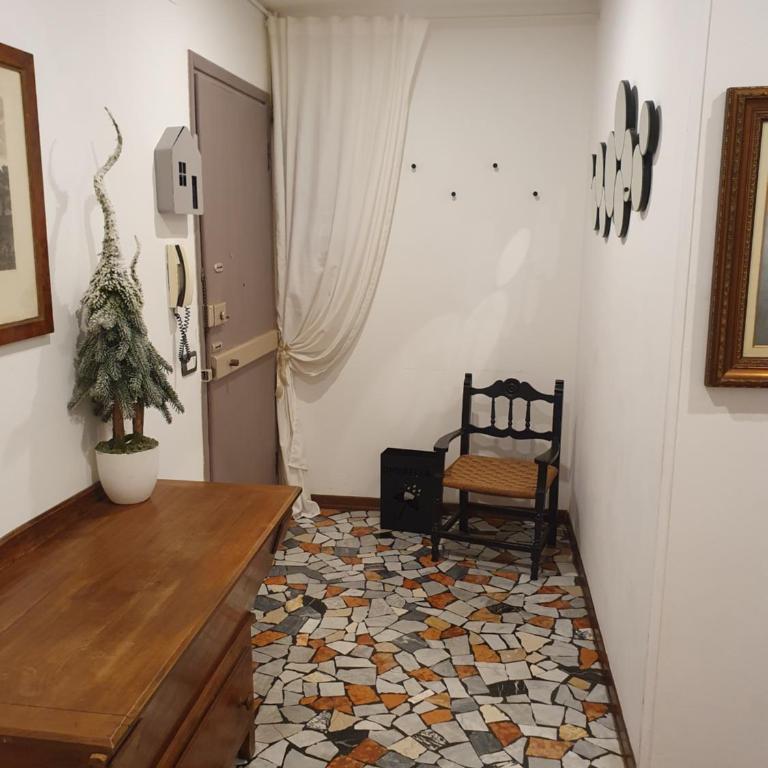 Spacious three-room apartment in Saragozza - One-Bedroom Apartment - 17