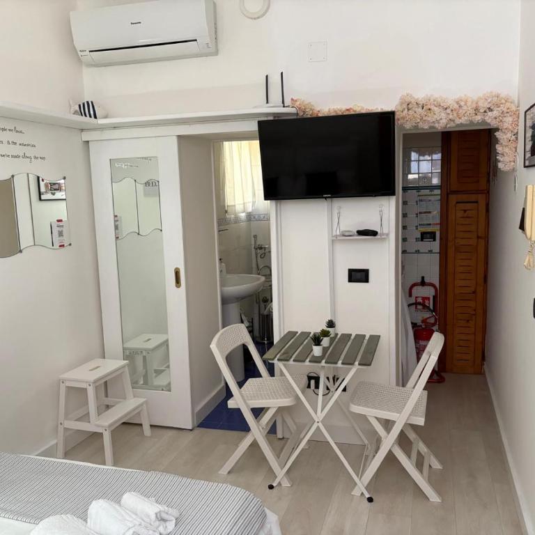 Chez Pépé - One-Bedroom Apartment - 10