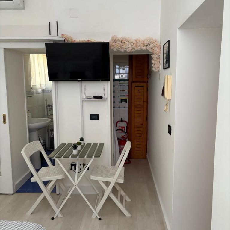 Chez Pépé - One-Bedroom Apartment - 11