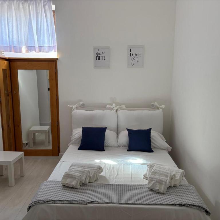 Chez Pépé - One-Bedroom Apartment - 6