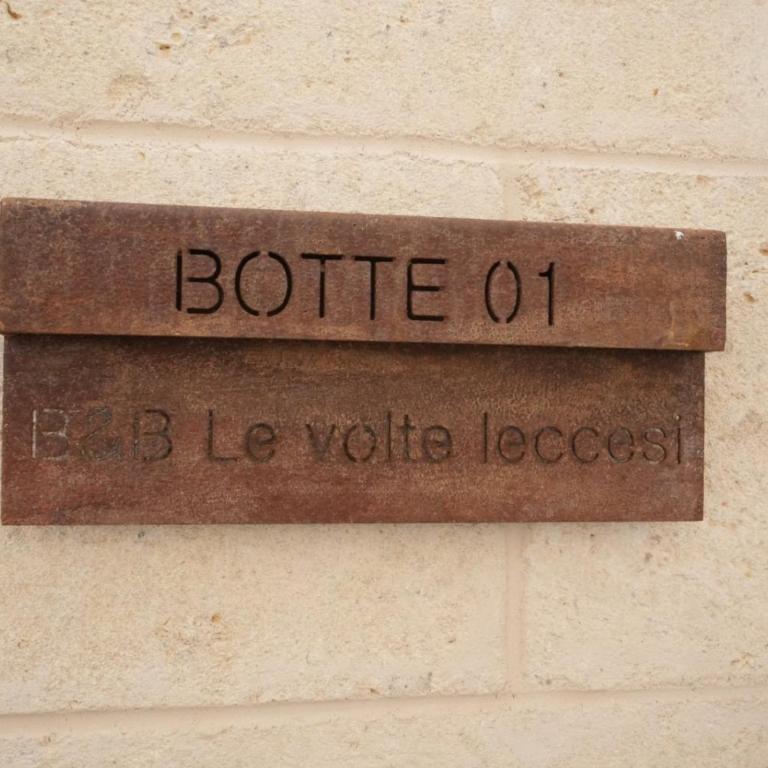 B&B Le volte leccesi - Double Room with Private Bathroom - 8