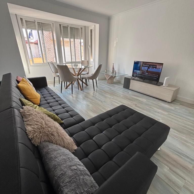 Angel 39 - Three-Bedroom Apartment - 9