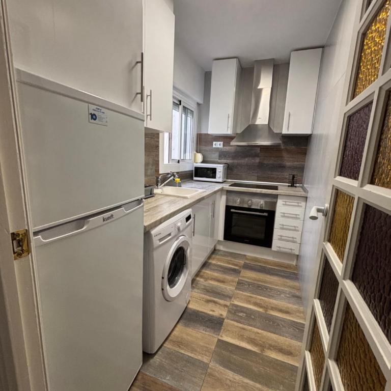 Angel 39 - Three-Bedroom Apartment - 8