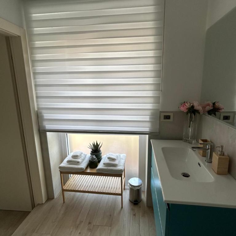 La Reggia b&b - Camera Matrimoniale con Bagno Privato - 8