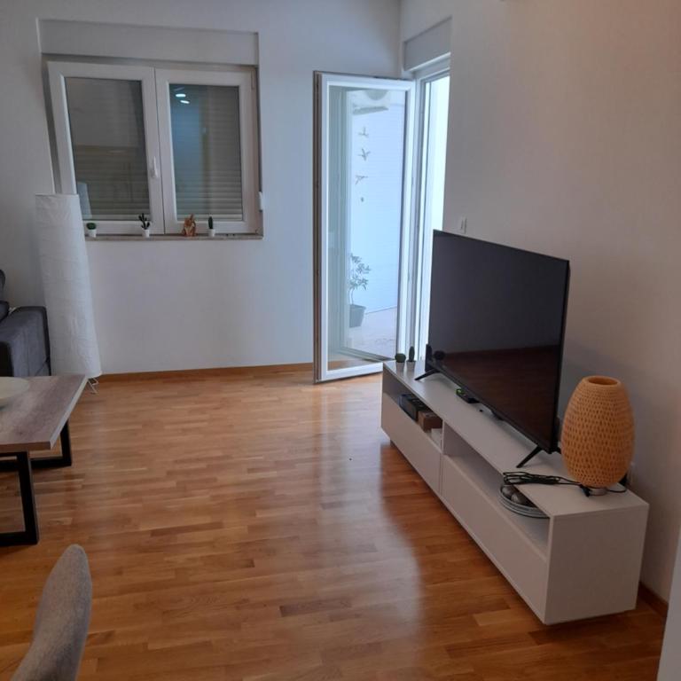 Cris Apartman - Apartman sa 2 Spavaće Sobe - 1