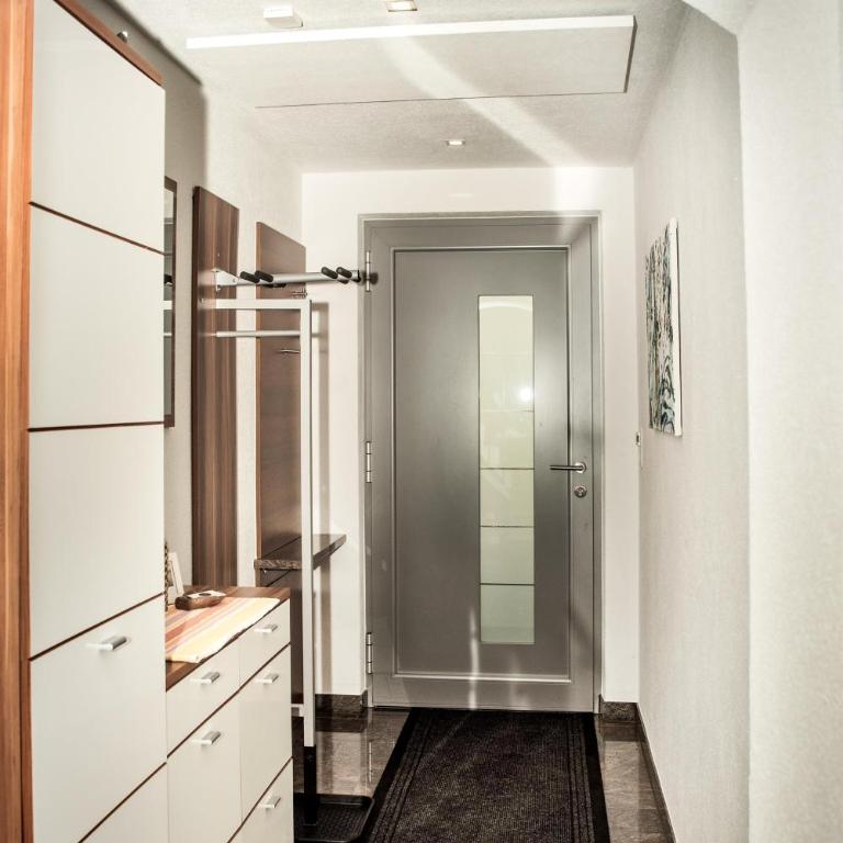 Apart Emilia - Two-Bedroom Apartment with Shower - 17