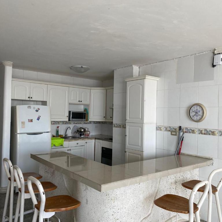 Departamento frente al mar - Three-Bedroom Apartment - 10
