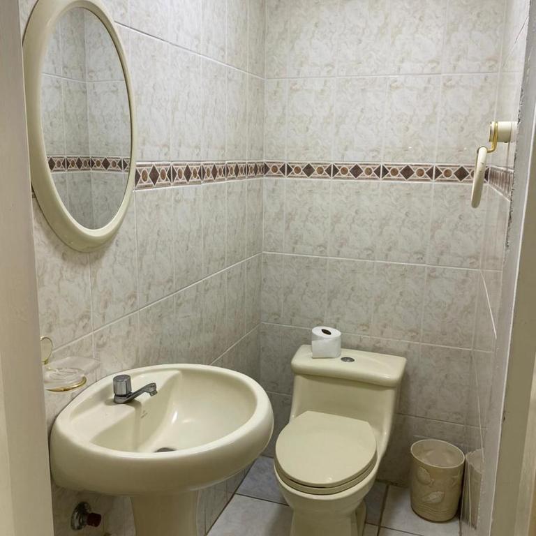 Departamento frente al mar - Three-Bedroom Apartment - 21