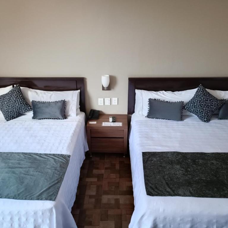 Hotel Las Pergolas - Superior King Room - 3