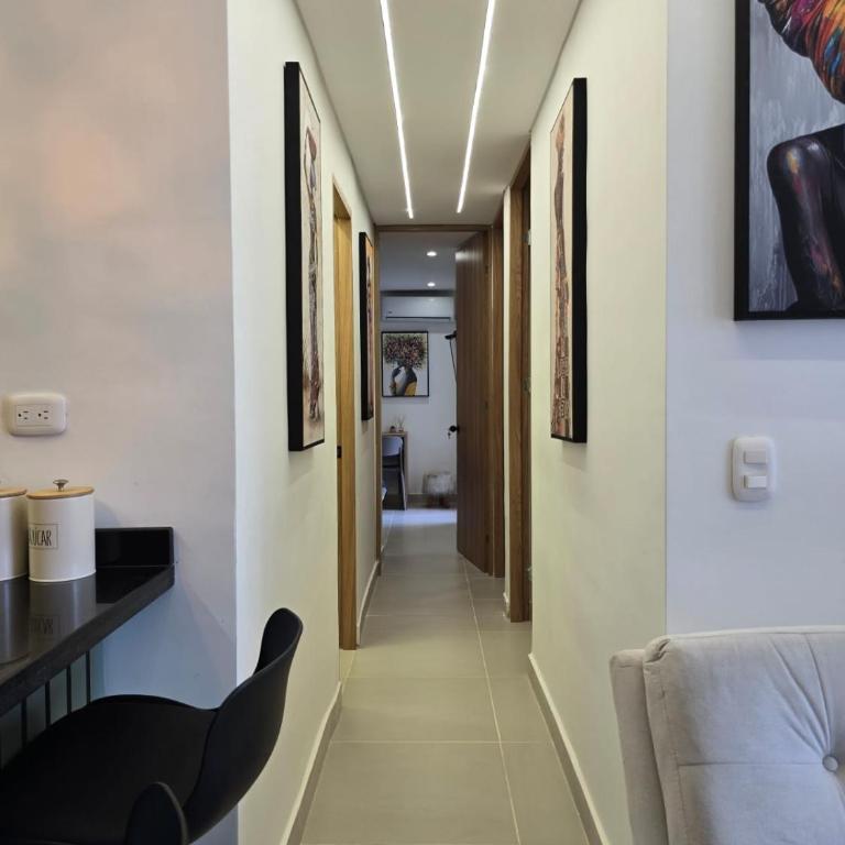 Apartamento cómodo de 3 habitaciones con piscina cerca al mar en Cartagena - Three-Bedroom Apartment with Water View - 19