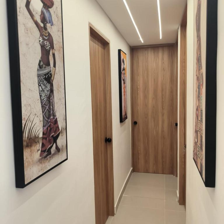 Apartamento cómodo de 3 habitaciones con piscina cerca al mar en Cartagena - Three-Bedroom Apartment with Water View - 29