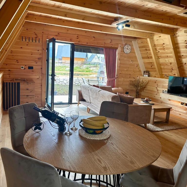 House of Sun - Two-Bedroom House - 5