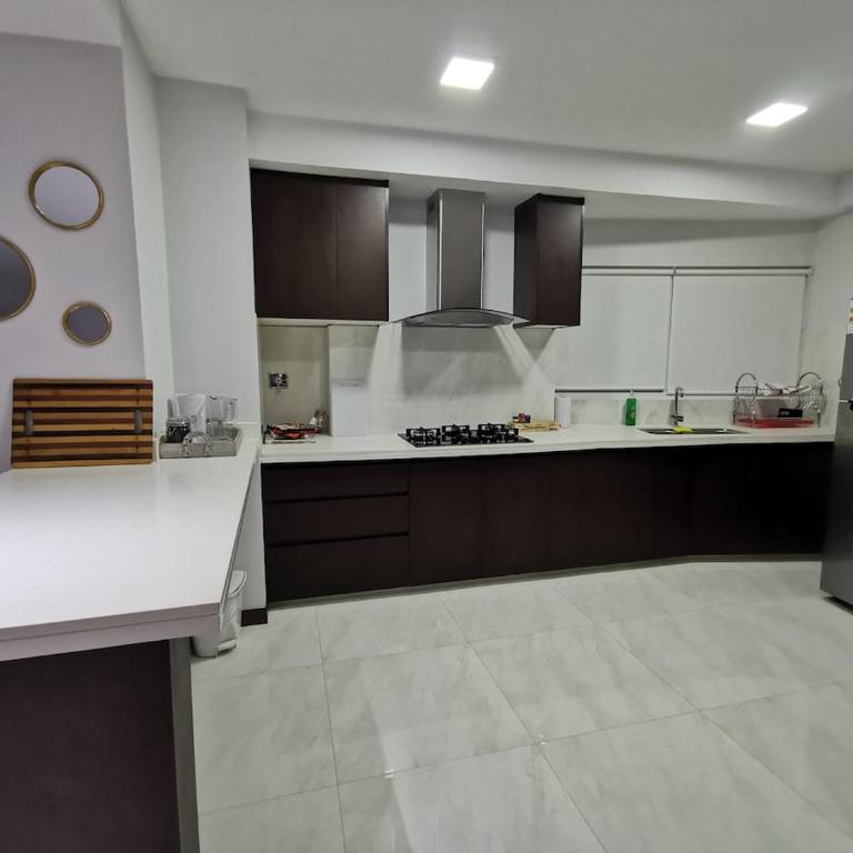 Lujoso y Amplio Departamento - Two-Bedroom Apartment - 27