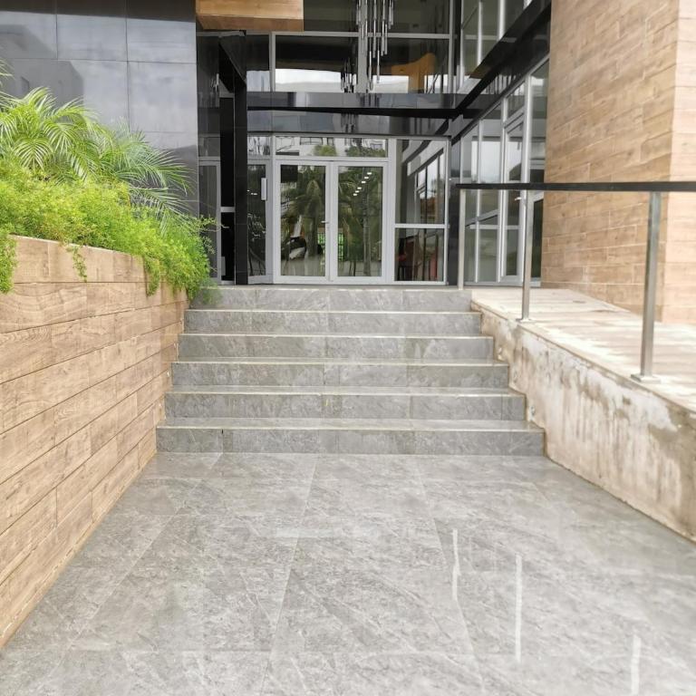 Lujoso y Amplio Departamento - Two-Bedroom Apartment - 76