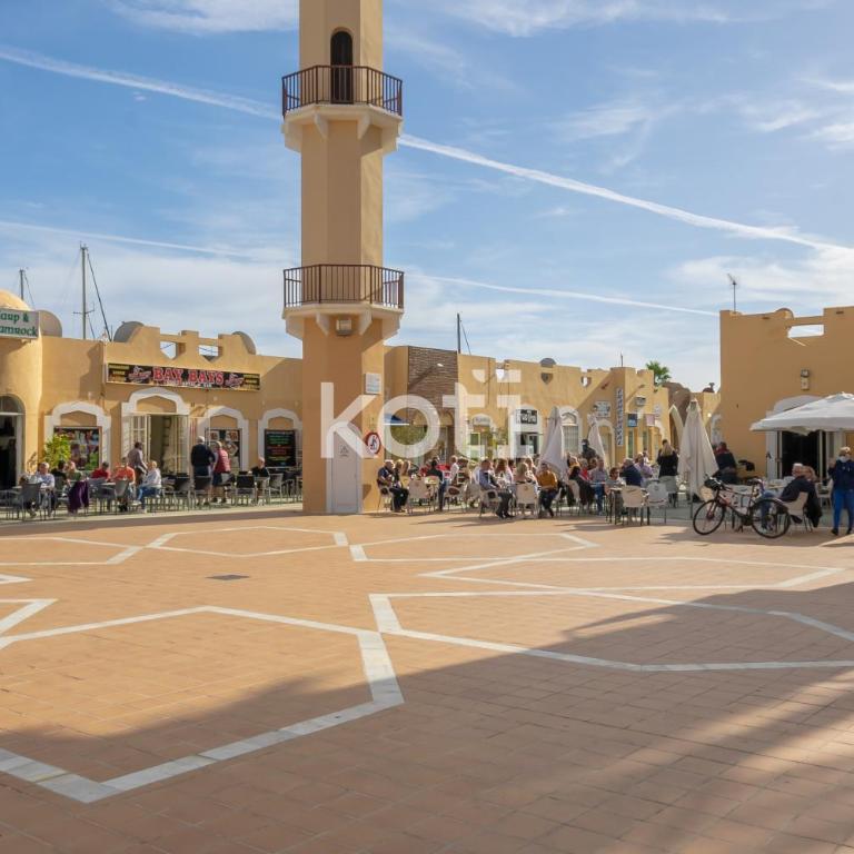 Koti Rentals - Doña Sofia 2 - Apartamento de 2 dormitorios - 63