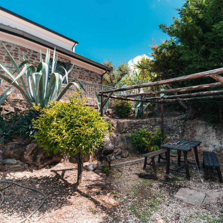 La Mandrolla - Overlooking Trentova Bay - Appartamento con Vista Giardino - 26