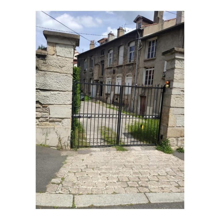 Le Nid- Balcon jolie vue - St Etienne-sud - Appartamento con 1 Camera da Letto con Vista - 25