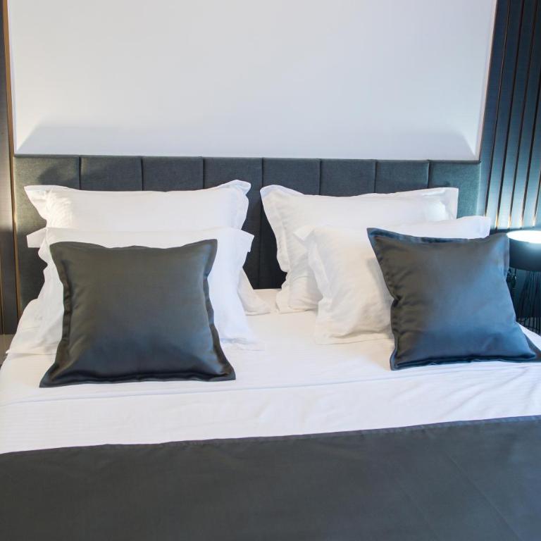 Prestige - One-Bedroom Apartment - 5