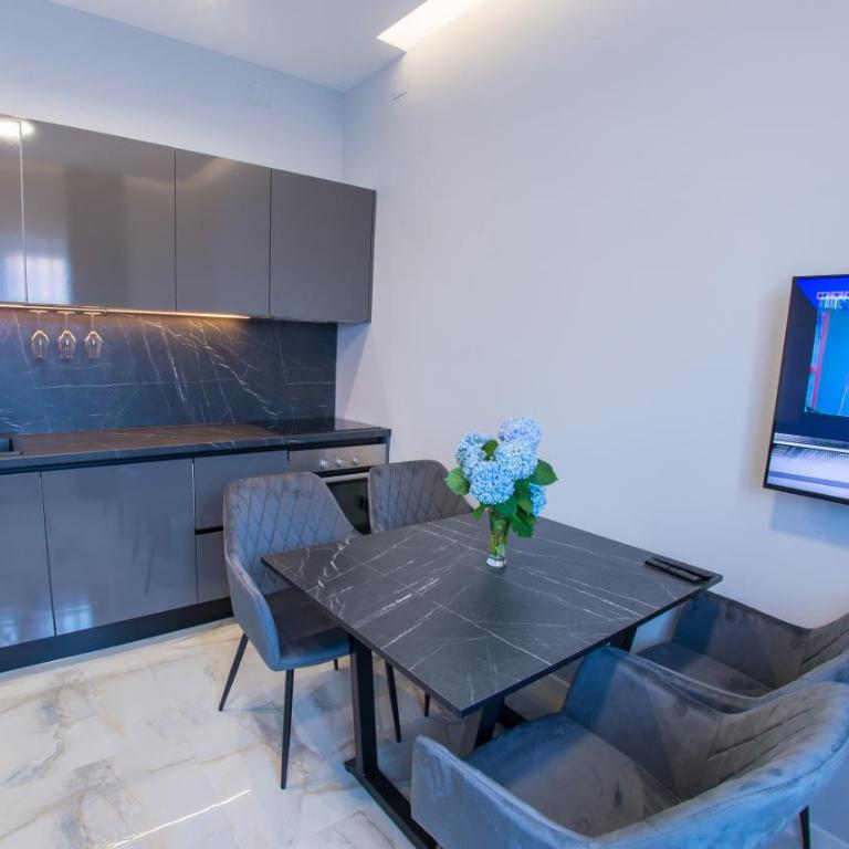 Prestige - One-Bedroom Apartment - 7