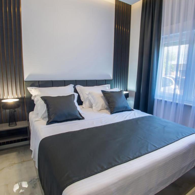 Prestige - One-Bedroom Apartment - 9