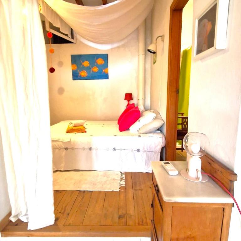 The Alicante Old Town artist workshop, Impressive rooftop, terrace with amazing city views and sea views, BBQ, Air conditioner, Wifi - Two-Bedroom Apartment - 31