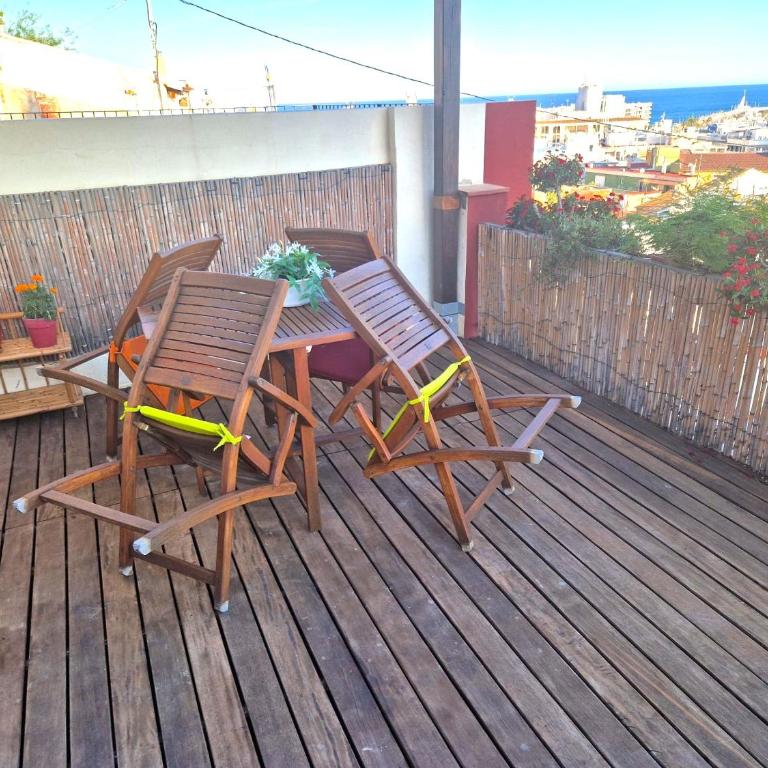 The Alicante Old Town artist workshop, Impressive rooftop, terrace with amazing city views and sea views, BBQ, Air conditioner, Wifi - Two-Bedroom Apartment - 2
