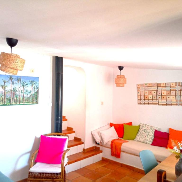 The Alicante Old Town artist workshop, Impressive rooftop, terrace with amazing city views and sea views, BBQ, Air conditioner, Wifi - Two-Bedroom Apartment - 16