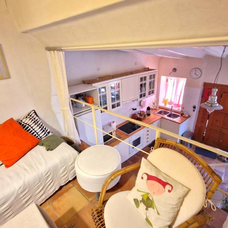 The Alicante Old Town artist workshop, Impressive rooftop, terrace with amazing city views and sea views, BBQ, Air conditioner, Wifi - Two-Bedroom Apartment - 47