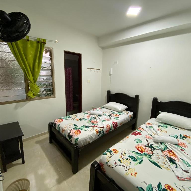 Hotel Lina Maria - Habitación Doble - 2 camas - 4