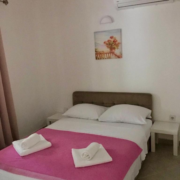 R&A Apartmani Bečići - Dvokrevetna Soba sa Bračnim Krevetom - 3
